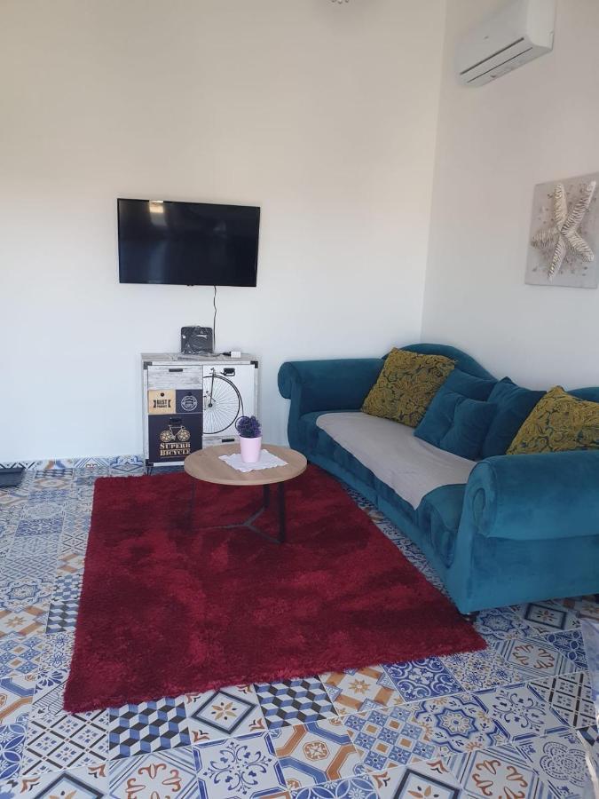 Muring Apartments ตรีบูนย์ ภายนอก รูปภาพ