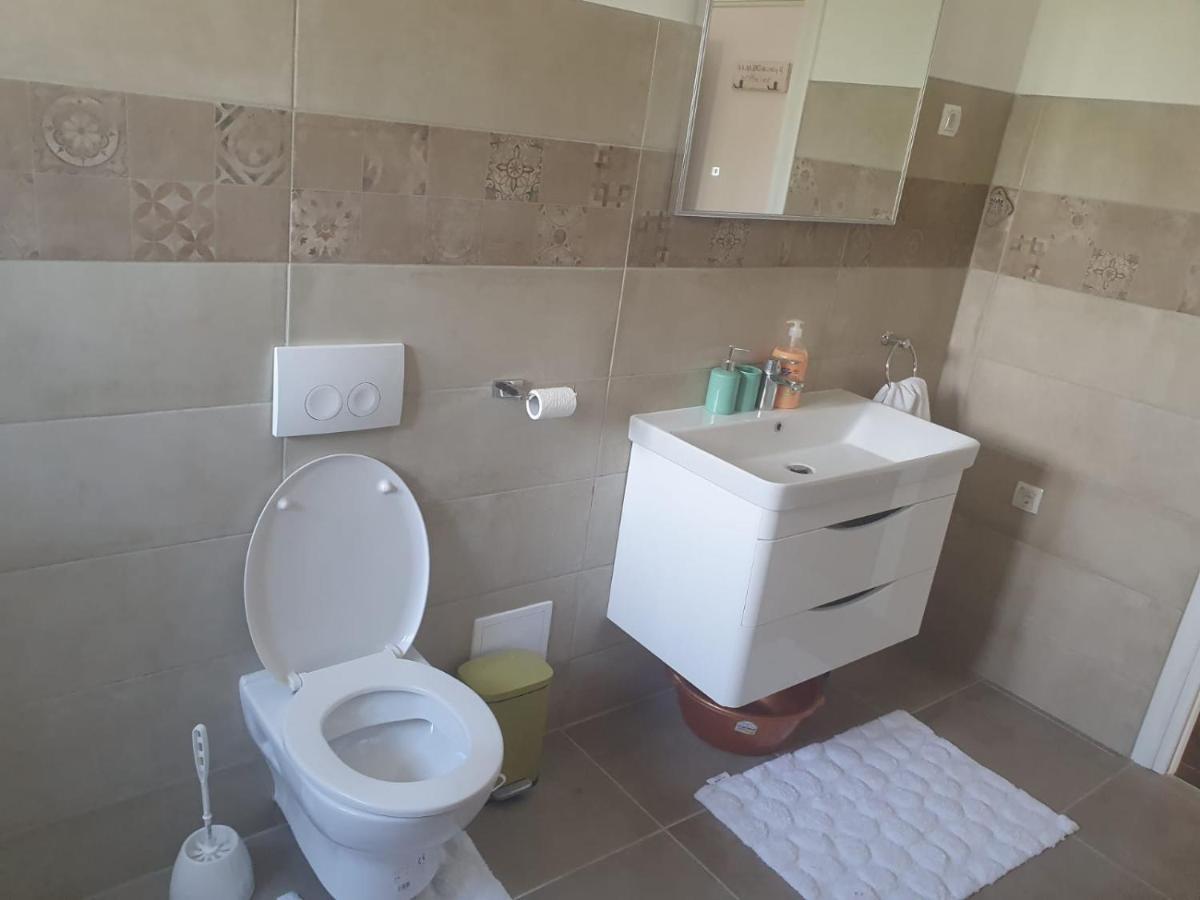 Muring Apartments ตรีบูนย์ ภายนอก รูปภาพ