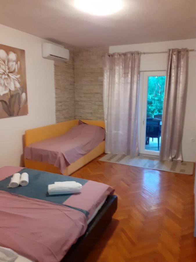 Muring Apartments ตรีบูนย์ ภายนอก รูปภาพ
